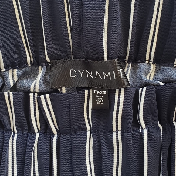 Dynamite Striped Wide Leg Pants - Picture 5 of 11